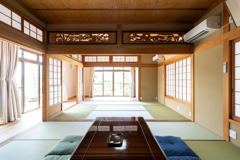 [Sauna, BBQ, Jacuzzi, Pets OK] Maximum 12 people/Total area 400 tsubo/Close to the sea/Entire house rental ”Fuku no Ie” - Image 1