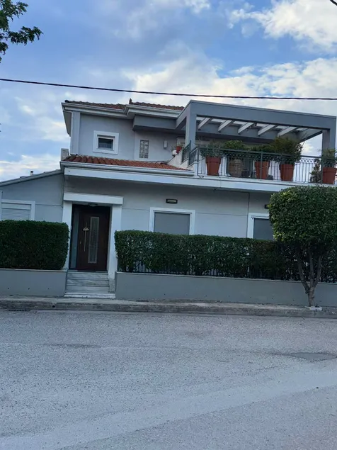 Ioanna's house - Image 1