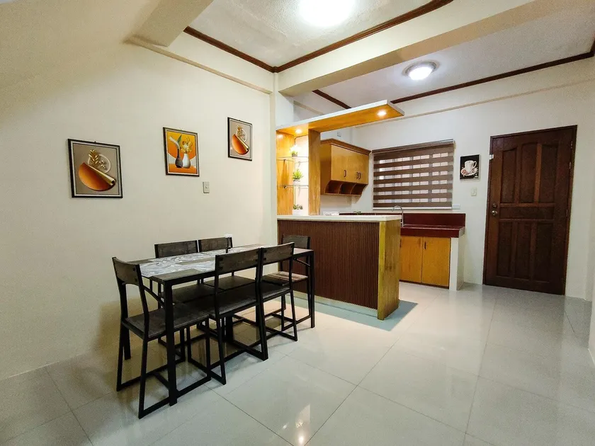 Apartment in Muntinlupa - Image 1