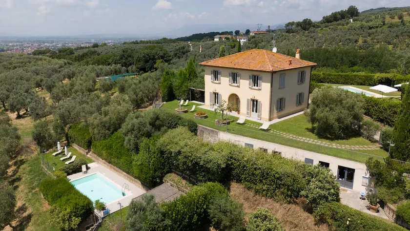 Villa Uliveta by VacaVilla - Image 1