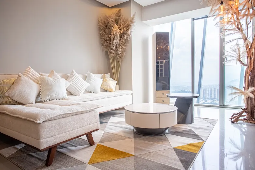 Apartment with a unique view in a luxury complex - Image 1
