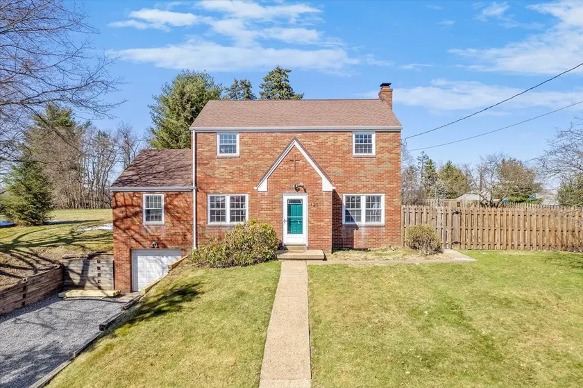 4BR Home w/Game Room in Wexford Near Pittsburgh - Image 1