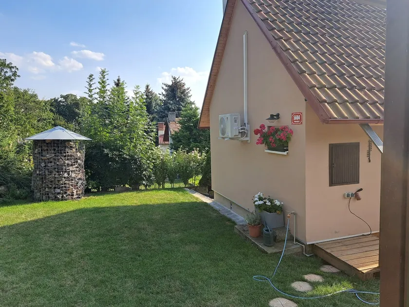 Pokratice cottage with outdoor sauna and infrared sauna - Image 1