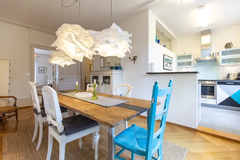 Stylish apartment, near the train station - Image 1