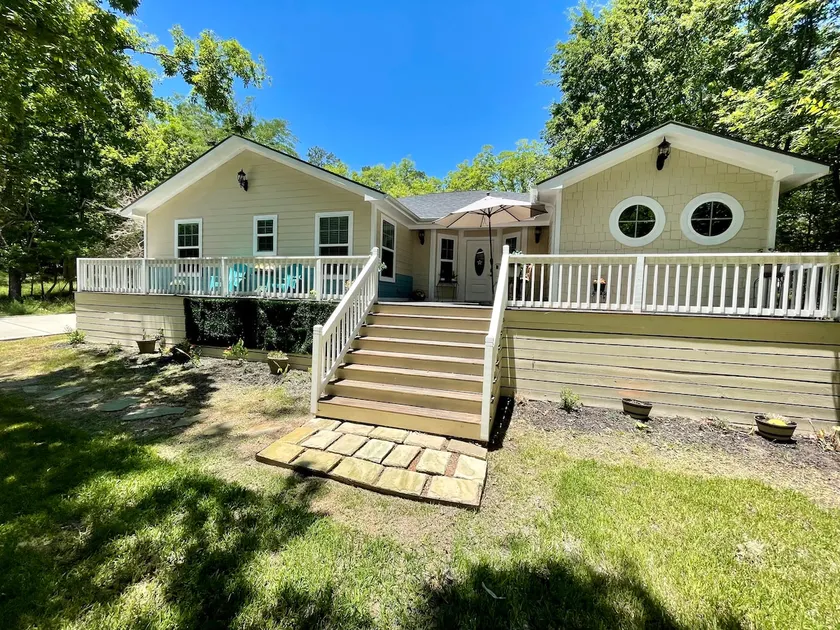 Lake House near Lake Livingston! - Image 1