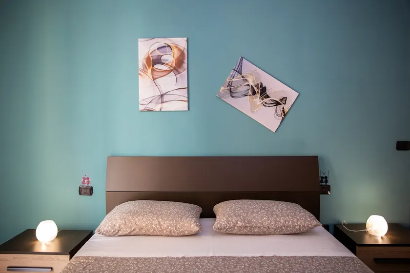 Spacious apartment in the central area - Image 1