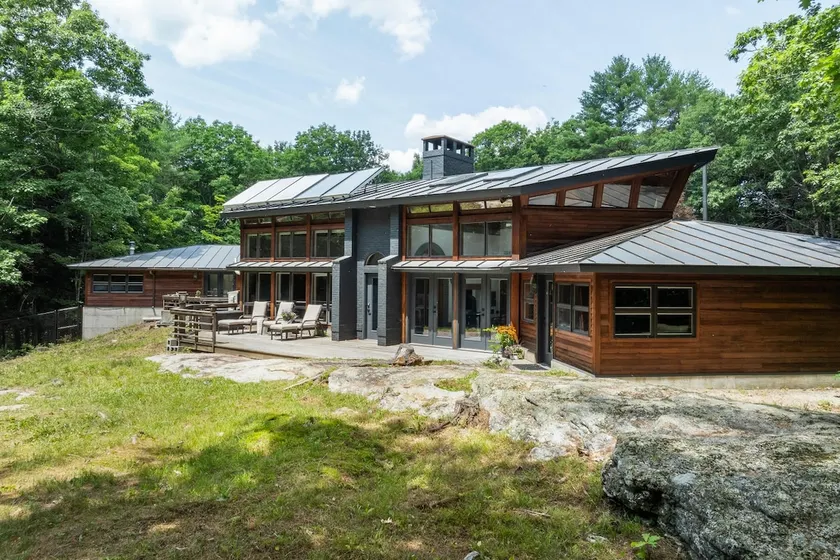 Private 10+ Acre Sanctuary - Image 1