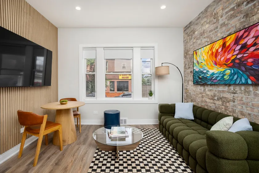 Renovated LittleVillage Retreat - Image 1