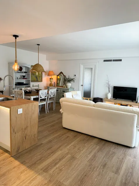 Apartment mit Pool, Terrasse und Garten | Neben dem Strand - Image 1