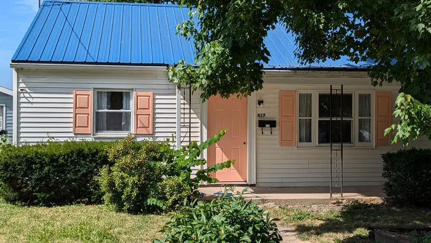 Cherry Blossom Cottage - Image 1