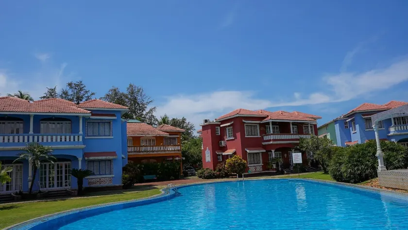 Stylish 2BHK at Costa Montage - 100m walk to beach - Image 1