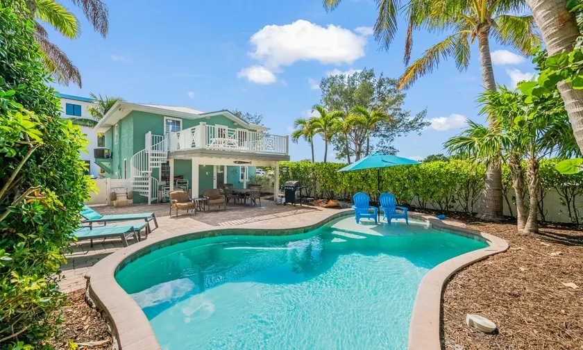 Sunset View Pet Friendly w/Pool Beach Home - Image 1