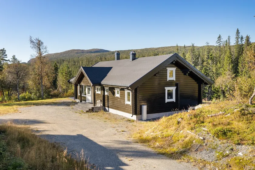 Idyllic cottage with view - Image 1
