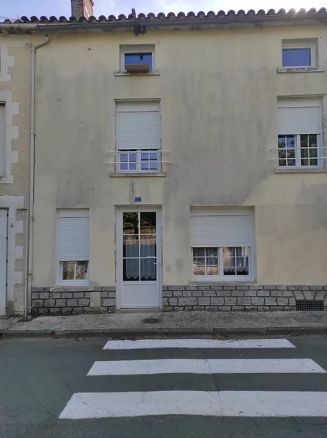 townhouse - Image 1