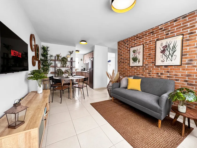 New apartment in front of the Poliforum - Image 1