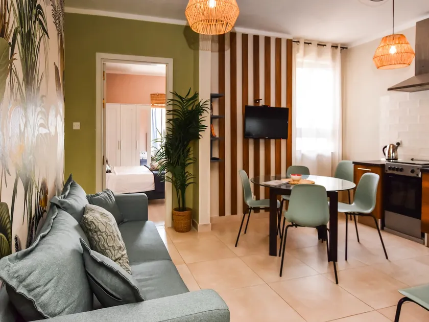 Bayview Two Bedroom St Georges Bay with free parking - Image 1