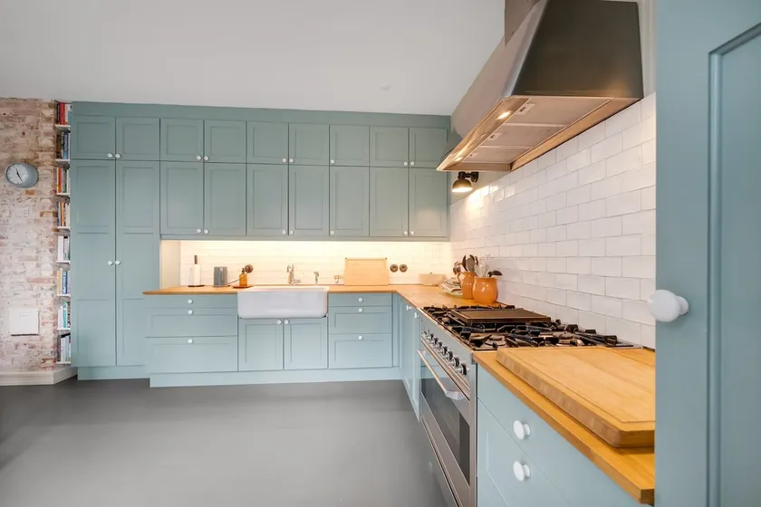 Beautiful apartment in townhouse - Image 1
