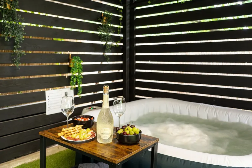 Holiday home - Hajdúszoboszló - Private Jacuzzi. - Image 1