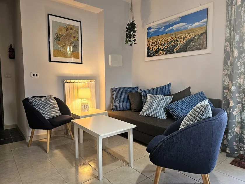 Sunflower Apartment - Image 1