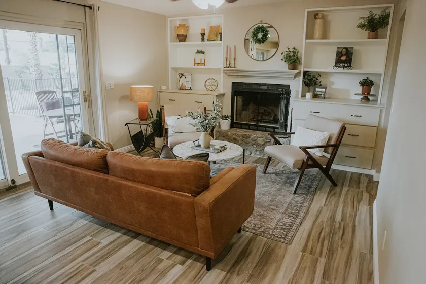 Pool+Hot Tub~3 Bd+3Ba~5 min to UofA - Image 1
