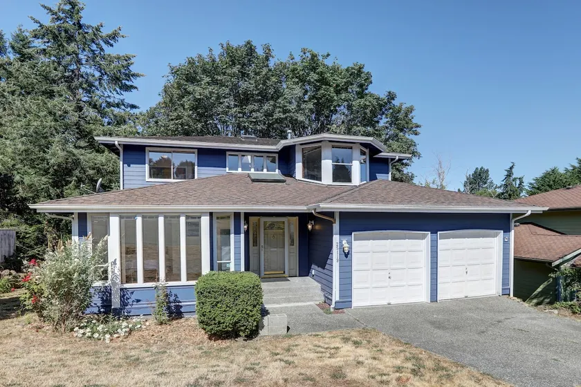 5BR Home | Sleeps 14 | Groups & Extended Stays - Image 1
