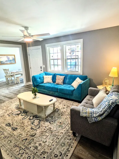 ”Paisleys on Pasadena” 3br in Heart of Dwntwn MS - Image 1