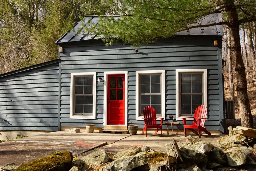 Catskills Cabin on 100 Wooded Acres, Private Lake - Image 1