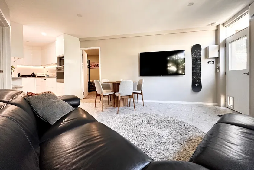 Full Circle 2 bedroom Heated Floor Garden View - Image 1