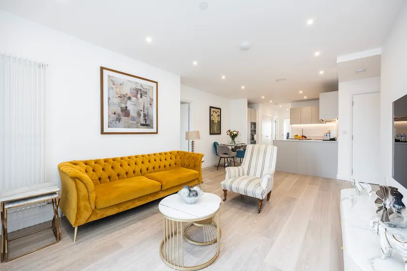 Koks Mews 2 Bed 2 Bath Executive Apartment - Image 1