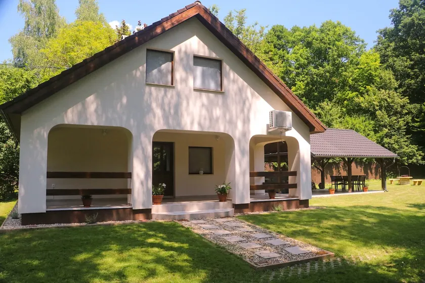 Nóra Guesthouse Nagymaros - Image 1