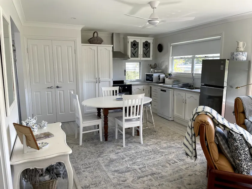Guesthouse in Ipswich - Image 1