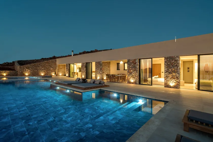 ARion Aesthesis Villa Fire Pit & Heated Pool - Image 1