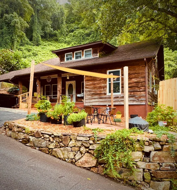 Mountain Retreat Zen Garden - Image 1