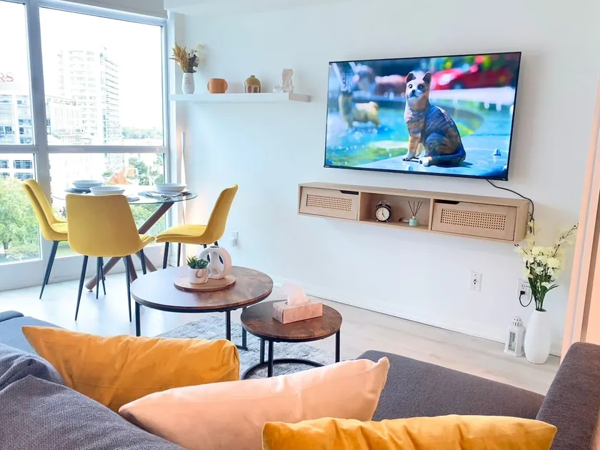 Toronto FIFA venue Condo near BMO W/Free Parking - Image 1