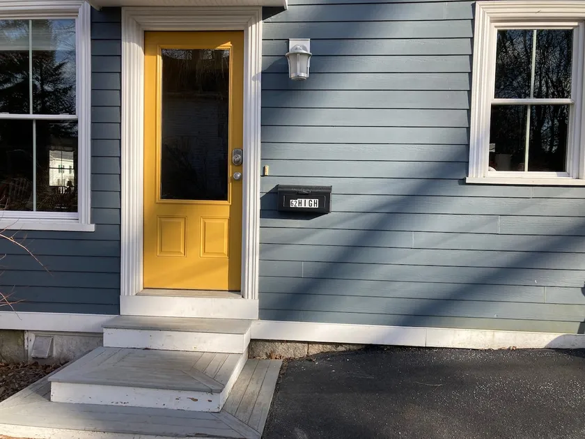 New, comfortable apartment in 1870s in-town home. - Image 1