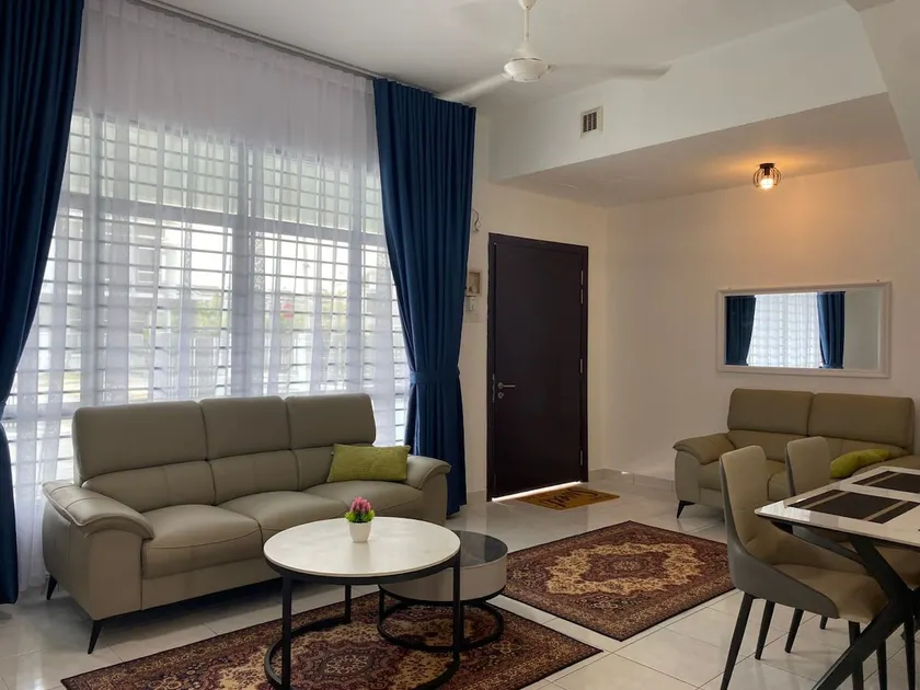Safa homestay Puncak Alam - Image 1