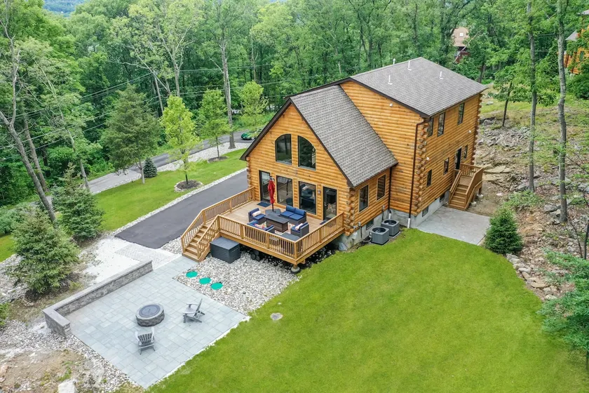 *NEW* Cozy Cabin in Vernon Township - Image 1