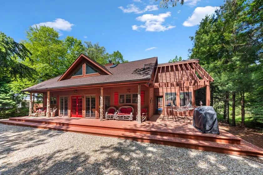 Cabin w/heated pool, near beach - Image 1