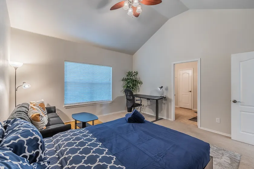 Cozy Retreat in Frisco/Little Elm|Pet Friendly - Image 1