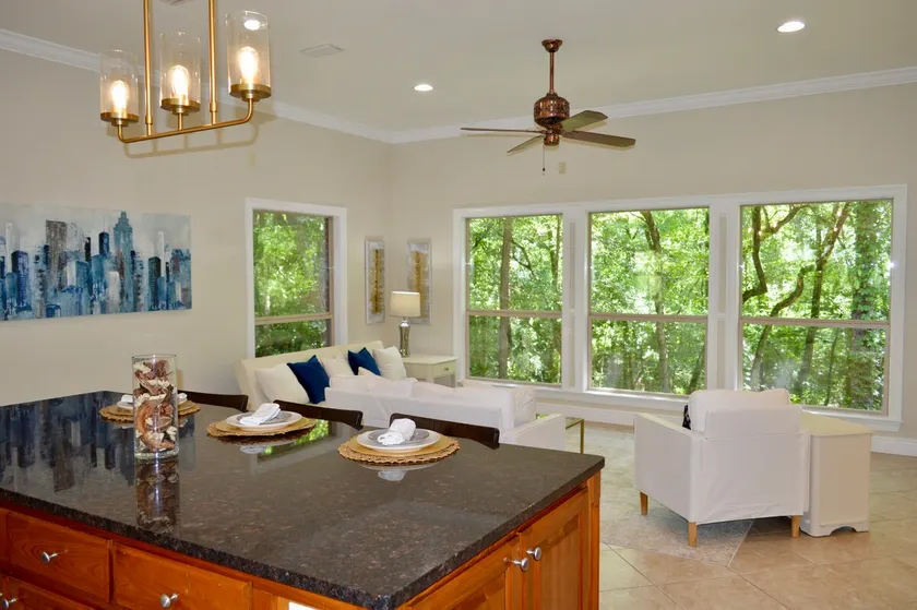 Oasis in Daphne – Entire Home with King Bed Suite - Image 1