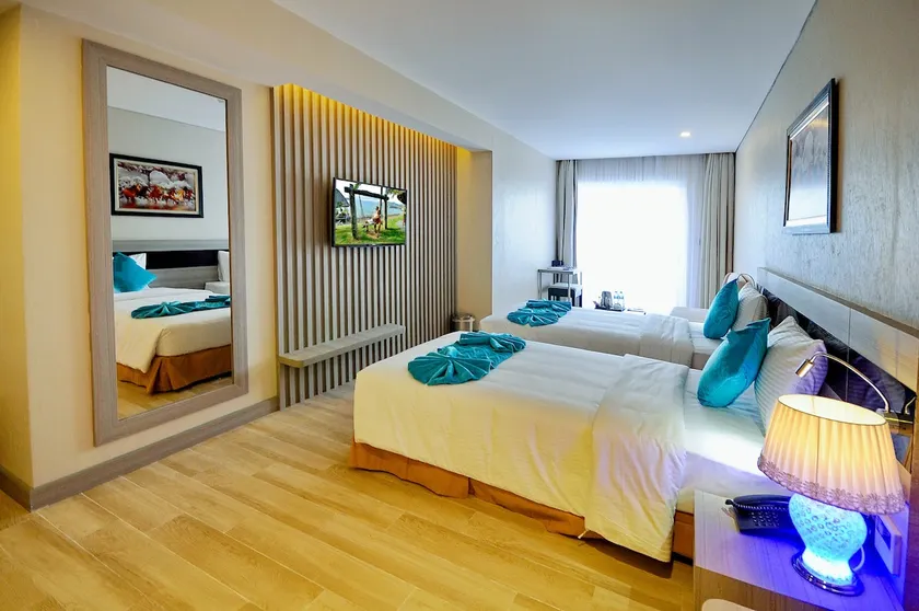 1 BR apartment, nice furniture - Image 1