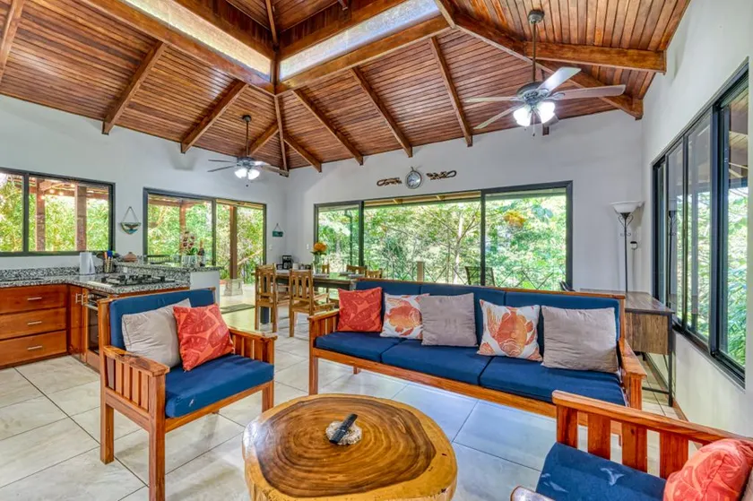 Jungle Villa, close to the beach - Image 1
