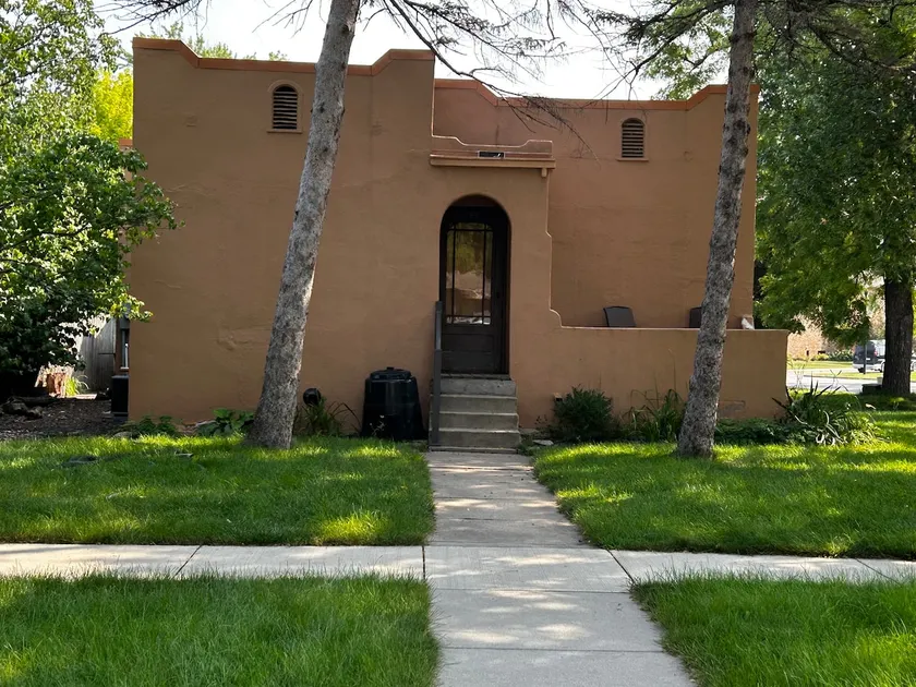 Marshall Castle House - Image 1