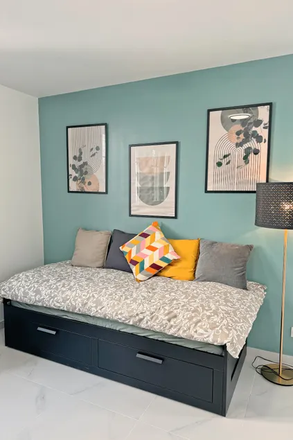 Cozy Paris Gateway Apartments Groups with free parking - Image 1