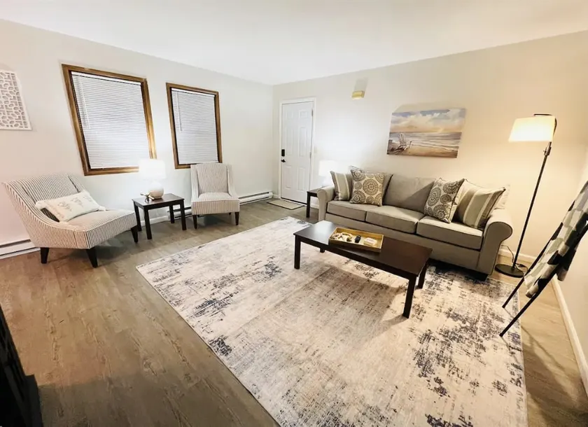 Clean and Modern Apt in Ilion! - Image 1