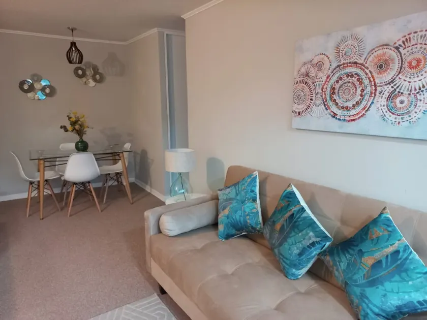 Apartment 5 minutes from downtown, with parking - Image 1