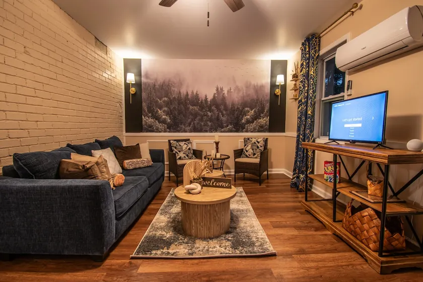 The Mountain Retreat: Stone Mountain Suite - Image 1