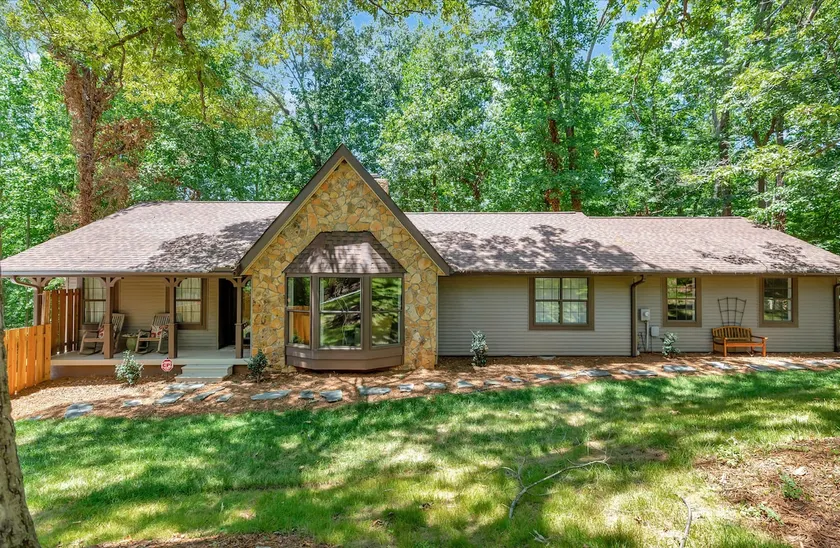 Cottage close to Clemson with private pool! - Image 1