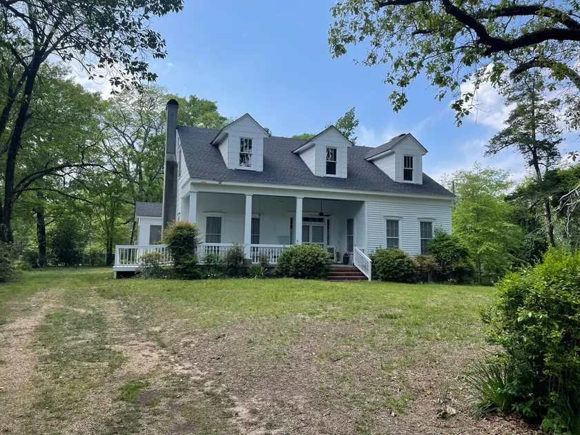 Jayme’s Farmhouse - Image 1