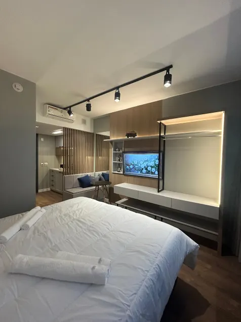 High-end studio - Image 1